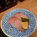 大起水産 回転寿司 - イサキ