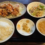 Seimei Sarou - 油淋鶏定食 (780円税込) ご飯大盛り無料