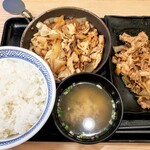 吉野家 - 牛皿豚生姜焼定食　628円