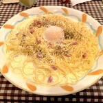 ブルーベリー - 温泉たまごとベーコン（870円）＆パスタ中盛（150円）