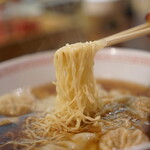 金東厨房 - 高山っぽいちぢれ麺