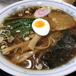 手打中華 英 - ラーメン