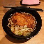 Ekisoba Sobadokoro Nakasendou - 鶏から揚げそば。