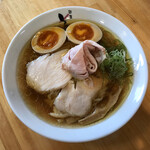 麺屋 しん蔵 - 田舎の醤油 800円 味玉 100円 手揉み平ちぢれ麺チェンジ 50円