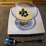 リズエアール - 黒糖プリン　タピオカ添え