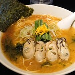 鶏そば・ラーメン Tonari - 牡蛎煮干し牡蛎塩そば 1,300円