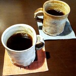 Rakkoya - 自家焙煎スペシャルティコーヒー＊さわやかブレンド、こっくりブレンド(各450円)