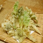 天ぷら処 こさか - 山菜天ぷら盛り合わせ