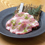 Green onion Salted beef tongue (6 pieces 60g)