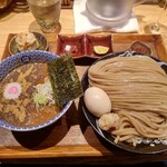 中華蕎麦 とみ田 - 味玉つけ麺大盛り 辛味 焼売