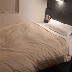SUPER HOTEL - 大きなベッド