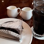 ピュアセブン - アイスコーヒーとガトーショコラ