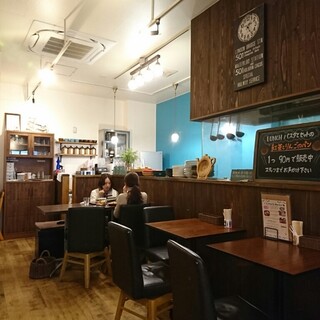 デリカフェ ウサギ_2