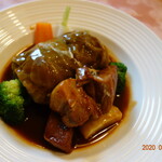 ボンファム - 麦豚のロールキャベツとシチュー