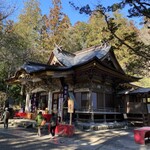 山草 - 宝登山神社