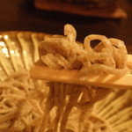 土家 - 田舎蕎麦；アップ；細くて繊細