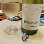 味地歩心 - 白ワインボトル