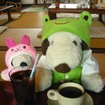 かえるcafe - 食後のお飲み物。コーヒーのホットとアイスだよ。ボリュームたっぷりのランチでお腹がいっぱい！！