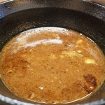 馳走麺 狸穴 - つけ汁。