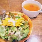 Eggstand - サラダとスープ