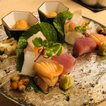 山玄茶 - 横輪ガツオ　本マグロの幼魚　長崎産真蛸　ヤリイカ　ヒラメ　赤貝　松浦の赤ウニ　真河豚の煮凝り