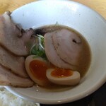 Ramen Sakuragumi - 豚骨醤油全部のせ