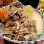 西成酒場 成り屋 - 肉じゃが