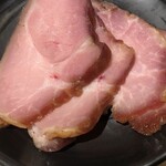 麺屋一燈 - 吊るし焼きスモーク叉焼PREMIUM