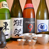 出汁と小鉢の和食 なのに - ドリンク写真:日本酒