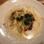 魚介イタリアン&チーズ UMIバル - 牡蠣のクリームパスタ