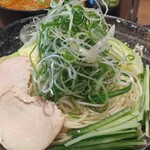 広島まるごと酒場 広島乃風 - 広島名物「ばくだん屋　つけ麺（小）＠７４３円（税別）」を注文。