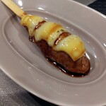 Yakitori Madara - 串盛り合わせのつくねチーズ