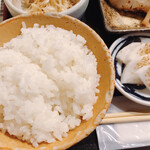 ふく鶴 - ご飯と漬物