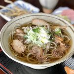 Soba tokoro hommaru higashi - 冷たい肉そば　¥750