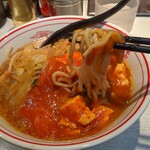 蒙古タンメン中本 - 太モッチリな麺
