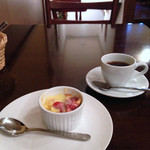 ん bistro - ランチのデザート、コーヒー