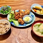 骨董茶屋 福行燈 - 居酒屋バー肉定食