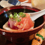 創作和食 わっはっは - ばくだんとうふ
      つまりは お刺身と温奴っこ