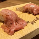 焼肉 ジャンボ - 和牛のにぎり 一貫 580円
