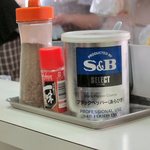 らーめん工房 龍 - 卓上調味料①