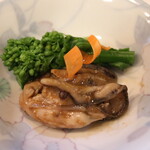 季節料理 よし野 - お通し（カキ山椒煮他）