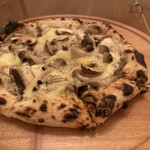 Pizza oven is here! ! Authentic pizza made in a 500℃ oven