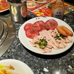 焼肉館彩炉 - 食べ放題で出るメニュー一部