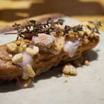 老虎菜 - ヘーゼルナッツクリームのエクレアUP