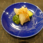 あま木 - カワハギの肝和え、芽キャベツ