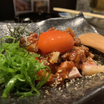 キッチン はる - 鶏のユッケ。いつも売り切れてる