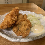 鉄板食道 飯蔵 - 2019/12/14  カキフライ　1ケ　120円×2