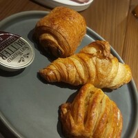 ERUTAN RESTAURANT BAR - 