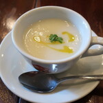 ピッツァダバッボ - 大根のスープ
