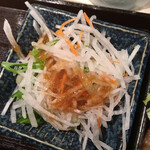 南州酒場 しま - 大根とニンジンと水菜のサラダ